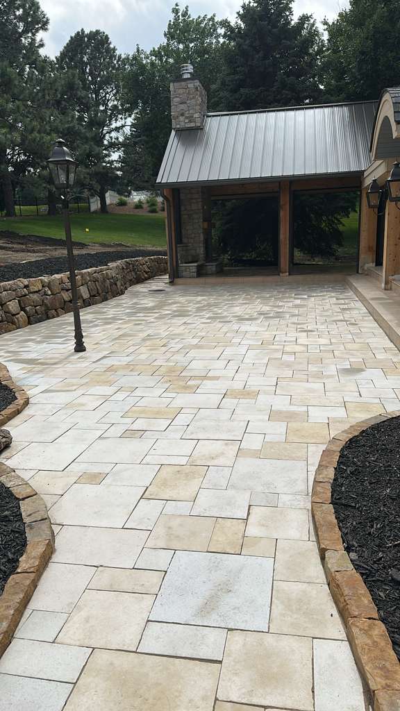 Everstone patio / pavers project